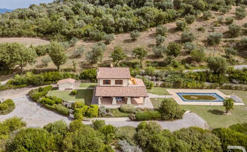 Country House in Manciano, Tuscany, Italy 1