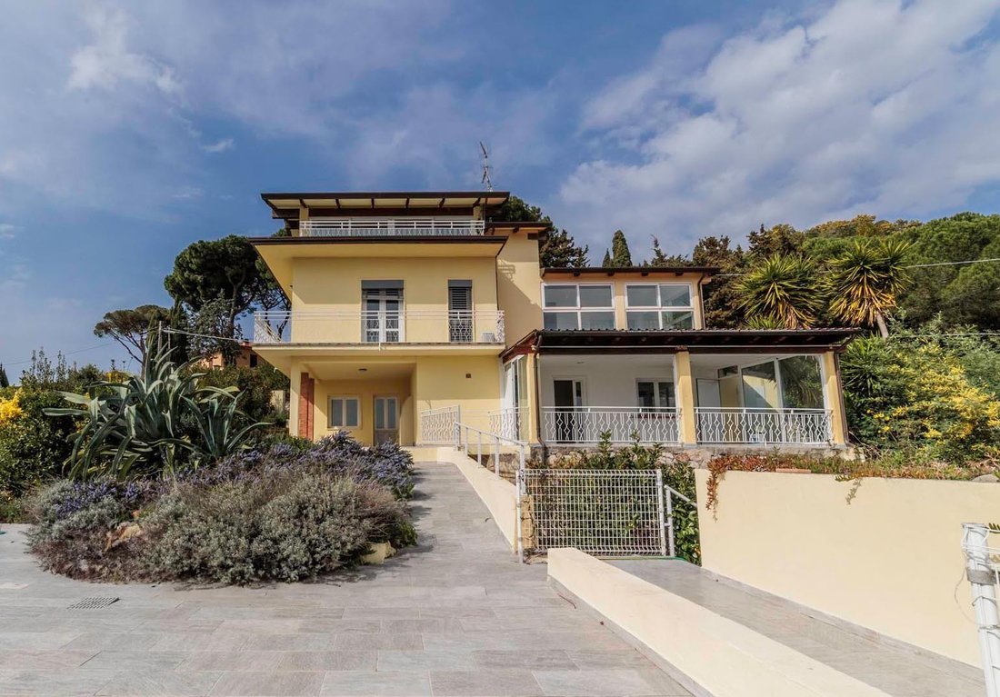 Villa in Massarosa, Tuscany, Italy 1 - 18143990