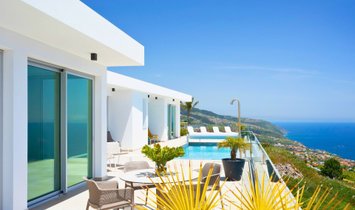 Villa in Prazeres, Madeira, Portugal 1