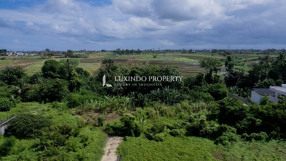 Land in Kecamatan Mengwi, Bali, Indonesia 1 - 18150348