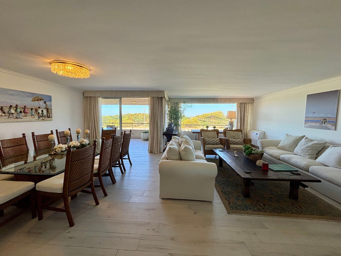 Apartment in Punta del Este, Maldonado Department, Uruguay 2 - 18147039