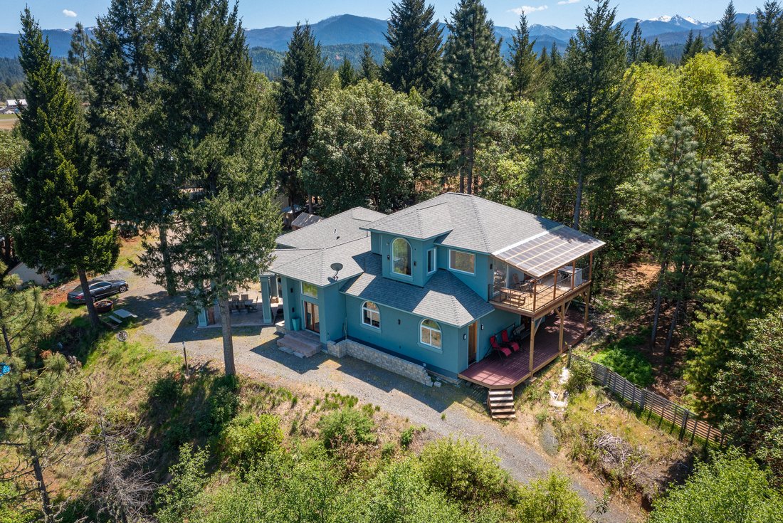 House in Cave Junction, Oregon, United States 1 - 18147646
