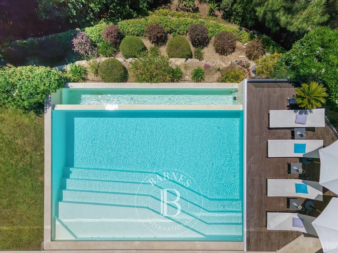 Villa in Nartelle-Noyer-Bellevue-bd des Sardinaux, Sainte-Maxime, France 2 - 18116911