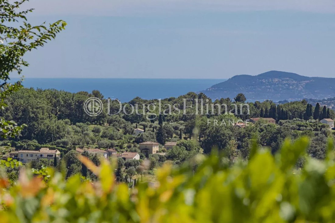 Villa in Châteauneuf-Grasse, Provence-Alpes-Côte d'Azur, France 4 - 16255286