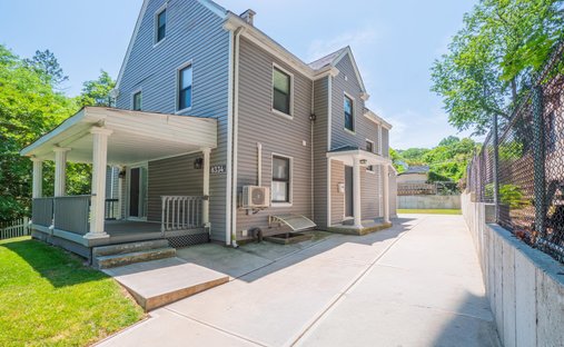 House in New York, New York, United States 1