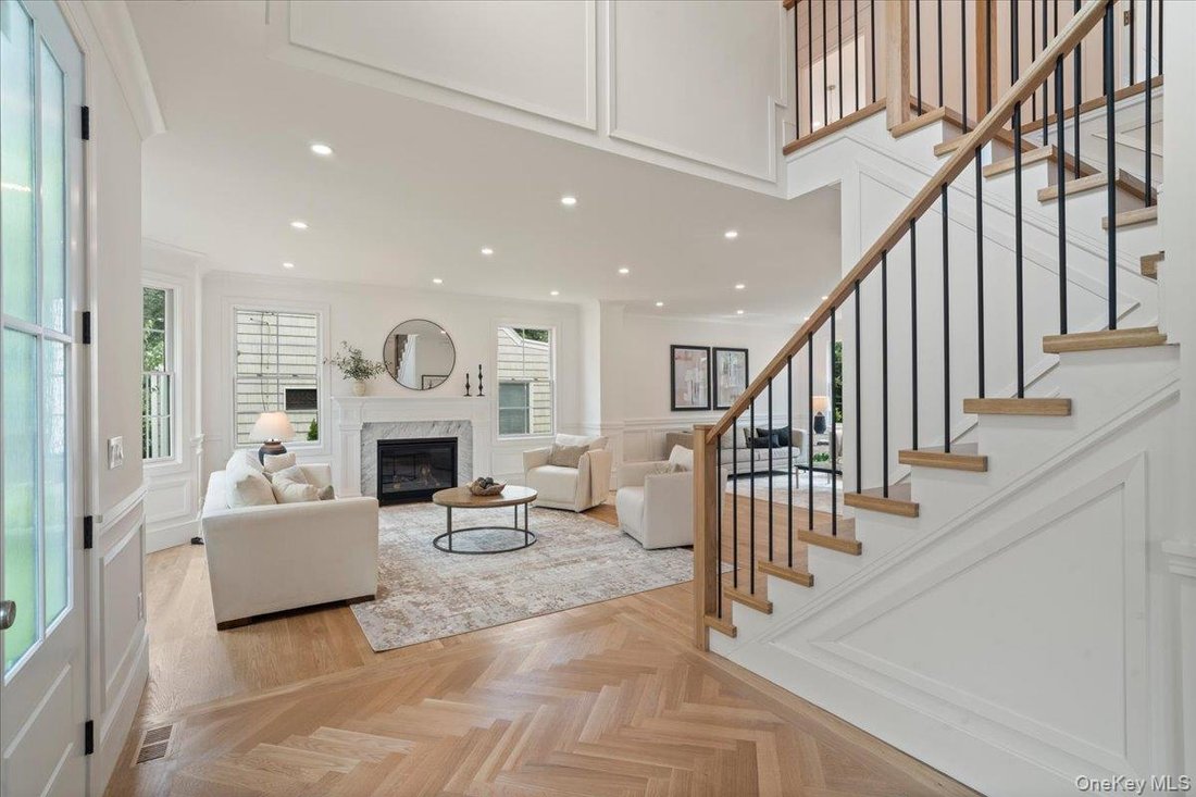 House in Port Washington, New York, United States 5 - 18148080