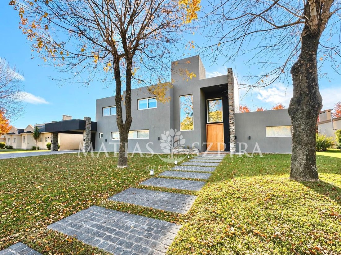 House in Luján, Buenos Aires Province, Argentina 1 - 18150263