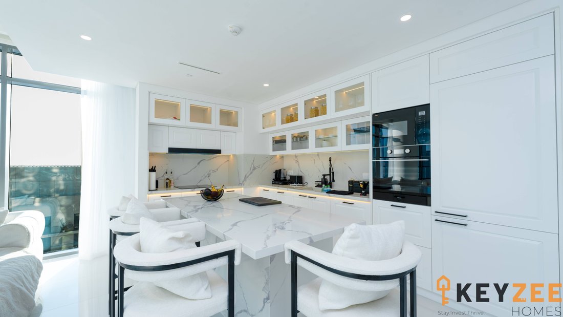 Apartment in Dubai Harbour, Dubai, United Arab Emirates 1 - 18146085