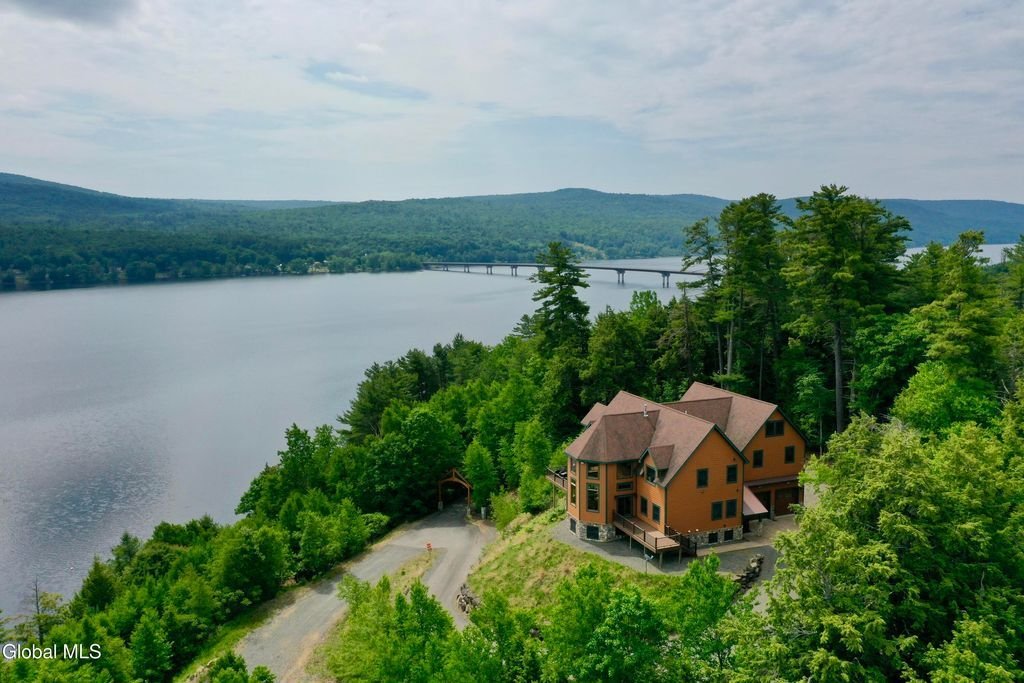 House in Hadley, New York, United States 5 - 18151425