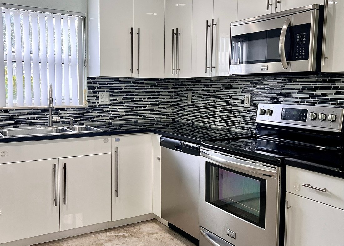 Apartment in Hollywood, Florida, United States 5 - 18146327