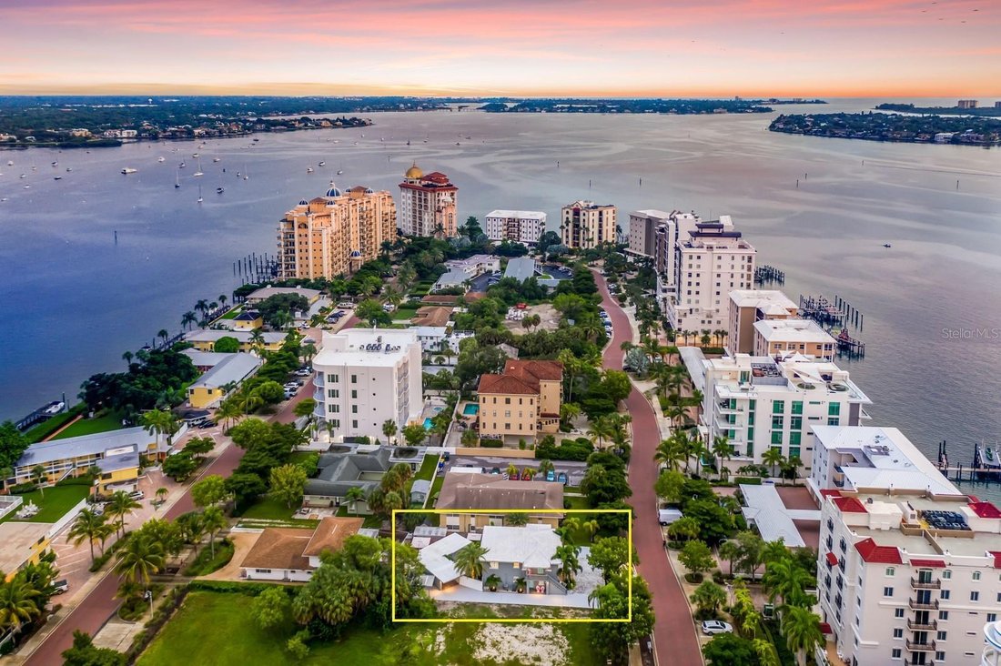 Sarasota, Florida, United States 1 - 18148573