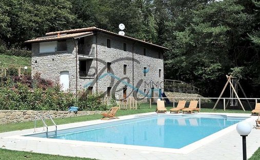 Estate in Pescaglia, Tuscany, Italy 1