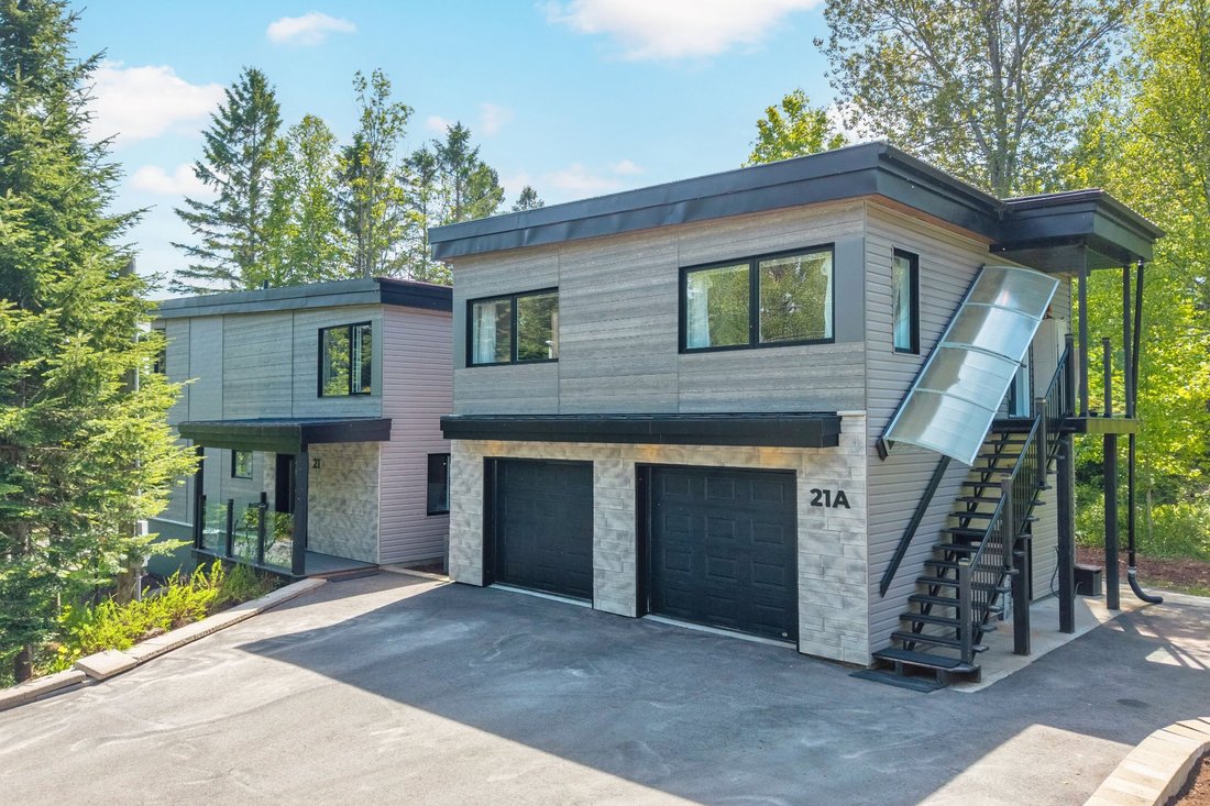 House in Sainte-Agathe-des-Monts, Quebec, Canada 3 - 18146403