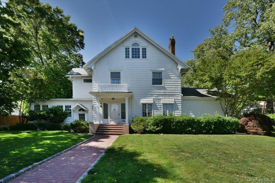 House in Great Neck, New York, United States 1 - 18145145