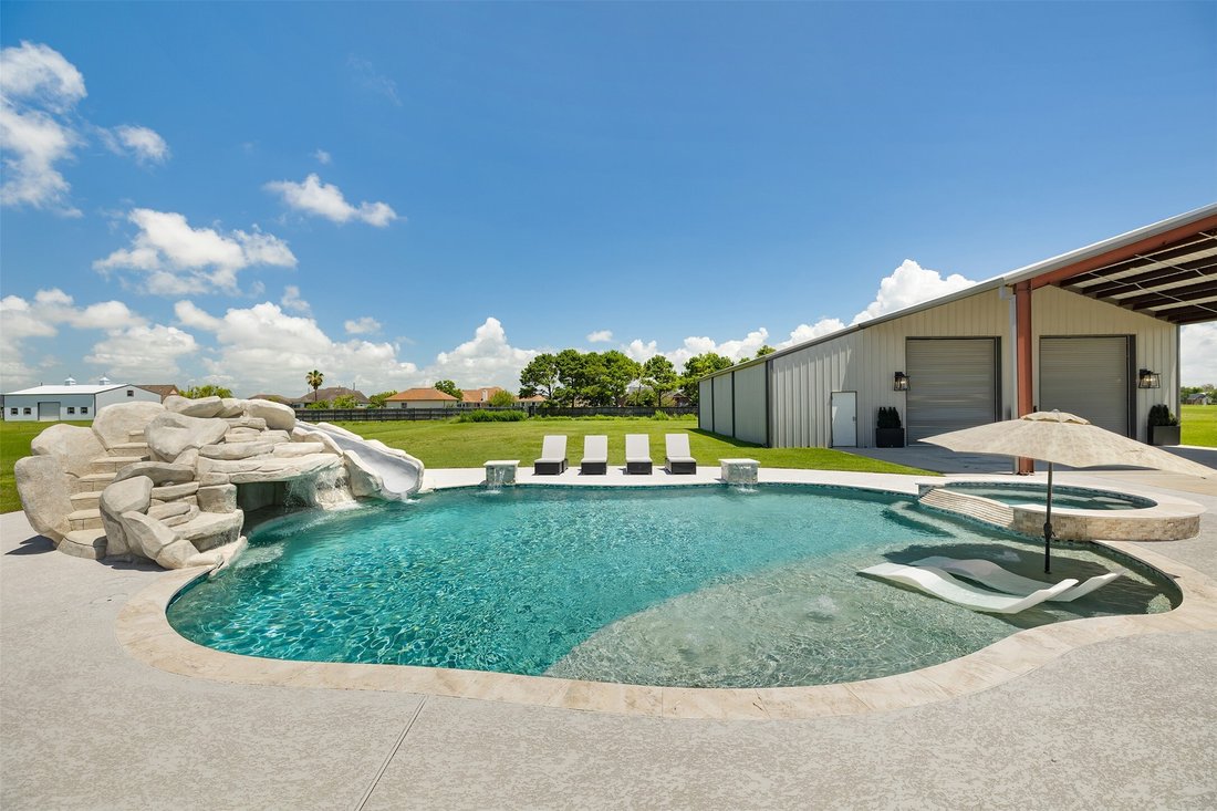 House in Baytown, Texas, United States 5 - 18149835