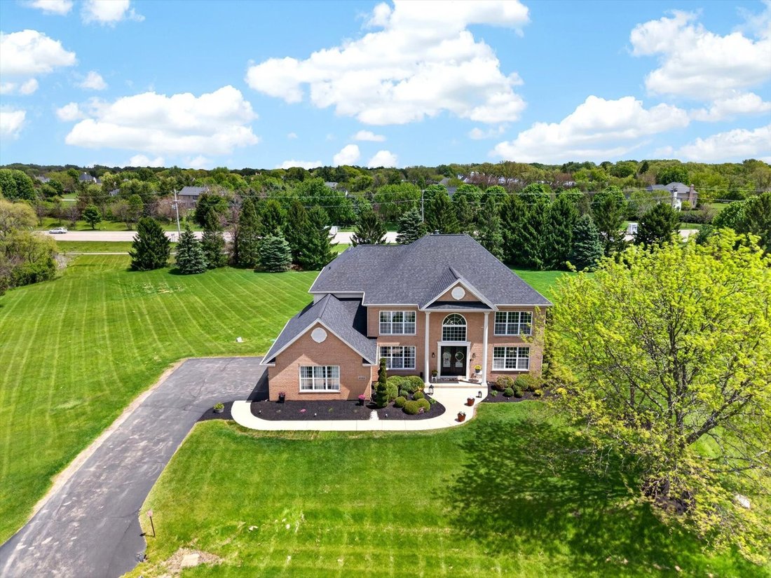 House in Campton Hills, Illinois, United States 2 - 18149579