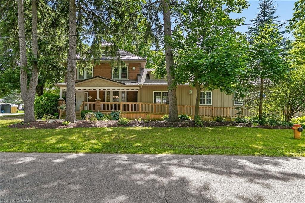Rockwood, Ontario, Canada 2 - 18149695