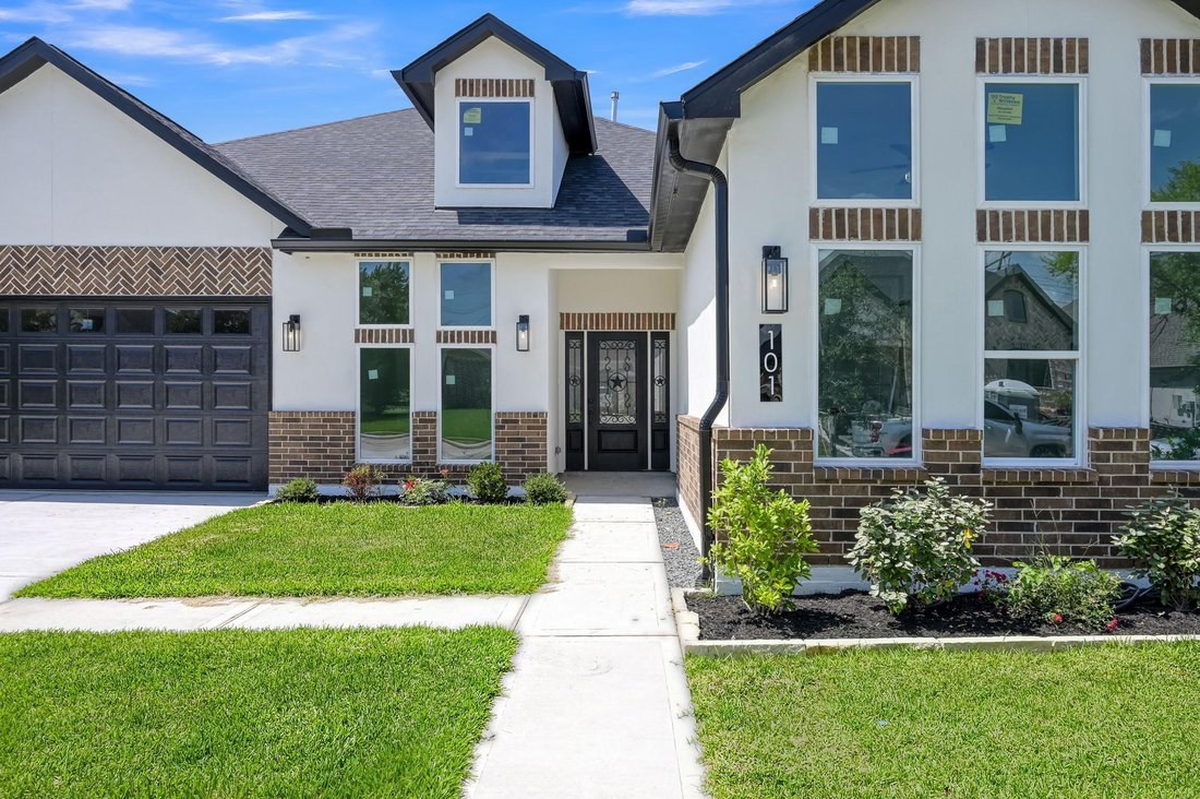 House in Montgomery, Texas, United States 1 - 18142106