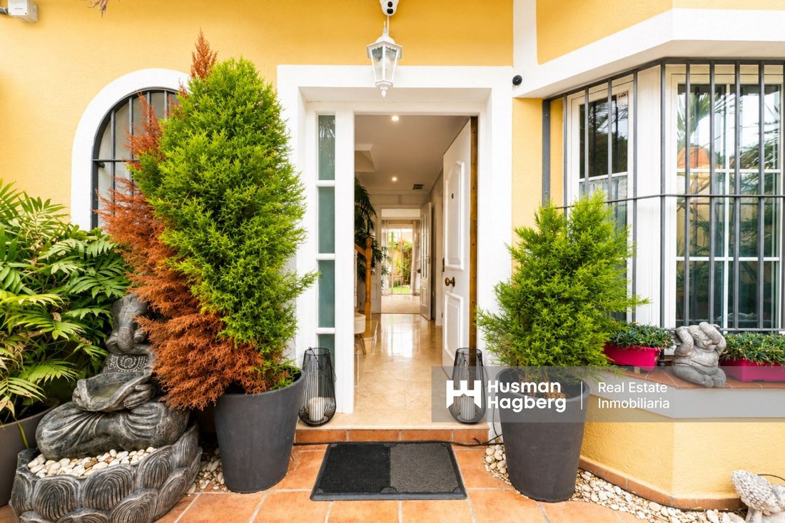 Townhouse in Sitio de Calahonda, Mijas, Spain 1 - 18146757