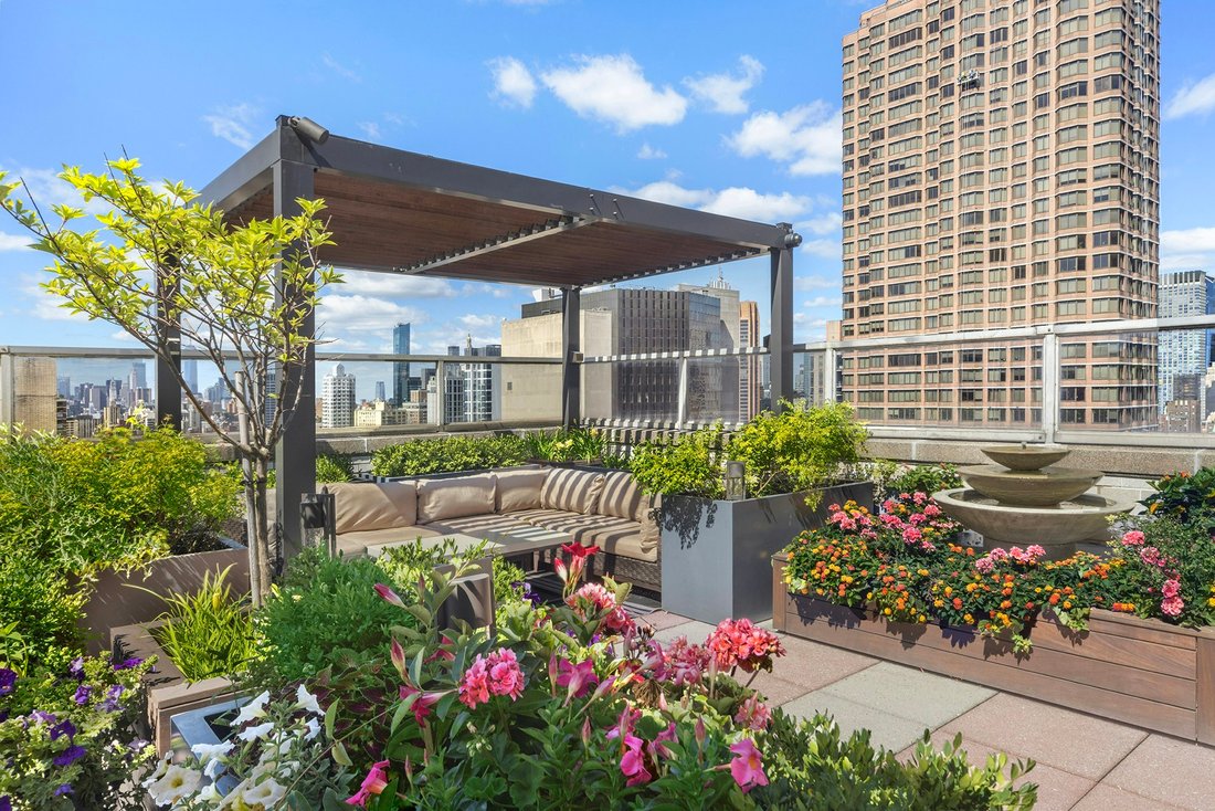 House in New York, New York, United States 3 - 18128259