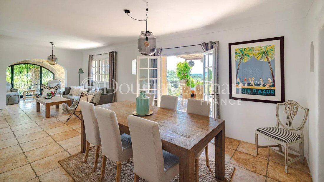 Villa à Châteauneuf-Grasse, Provence-Alpes-Côte d'Azur, France 4 - 16255286