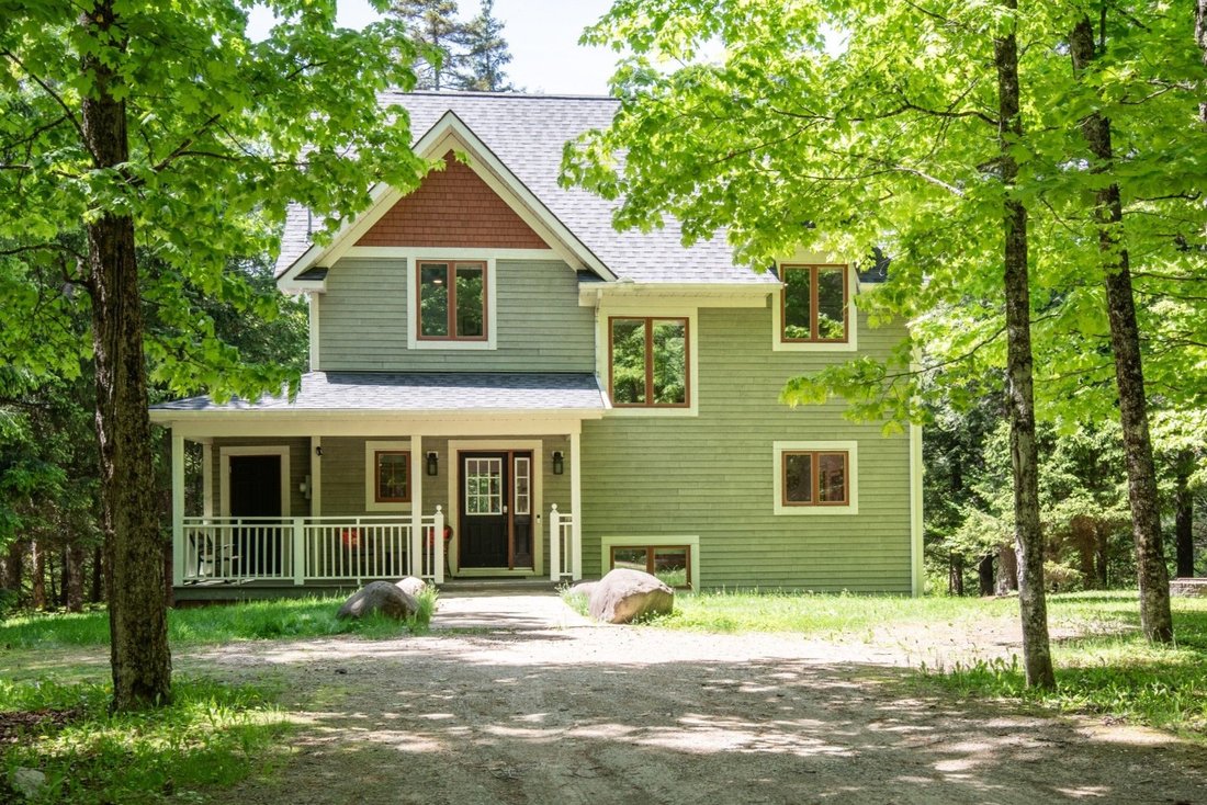 House in Mont-Tremblant, Quebec, Canada 1 - 18146415