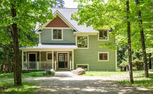 Haus in Mont-Tremblant, Québec, Kanada 1