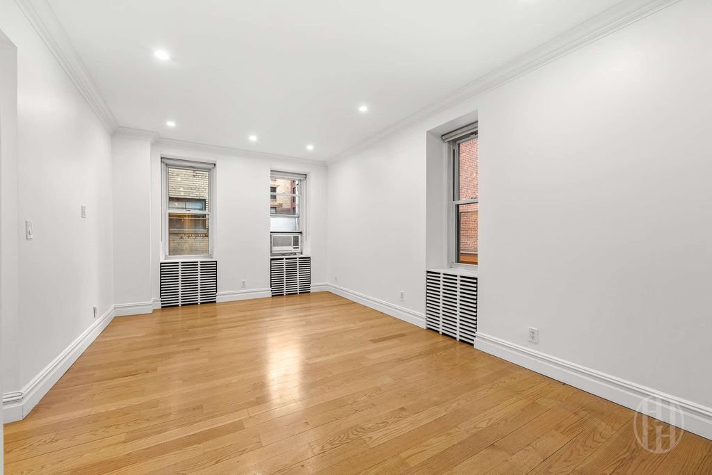 House in New York, New York, United States 3 - 18150972