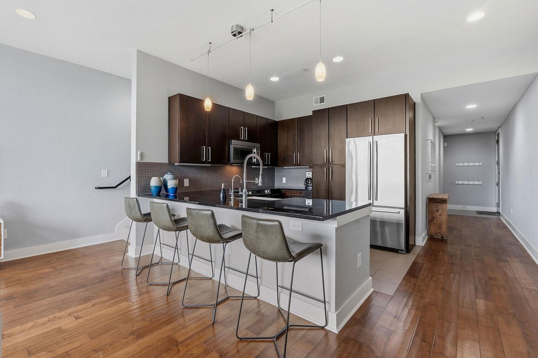 Condo in Jonestown, Texas, United States 3 - 18148053