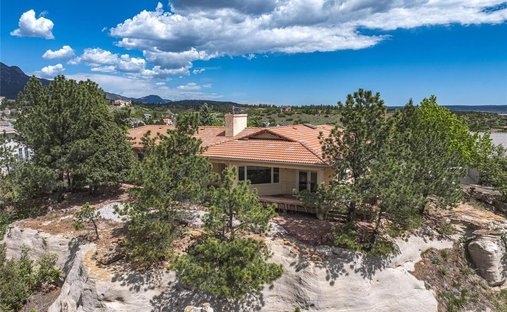 House in Colorado Springs, Colorado, United States 1