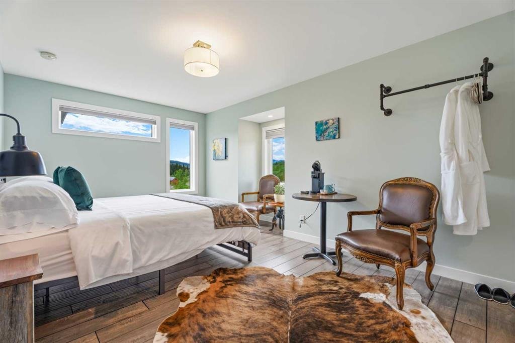 House in Longview, Alberta, Canada 5 - 18151125