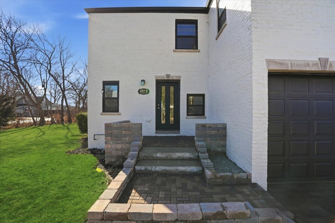 House in Volo, Illinois, United States 3 - 18145018