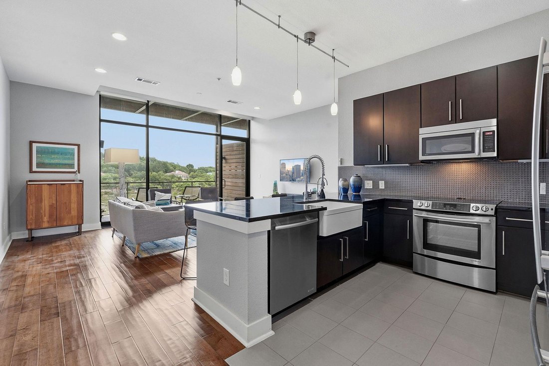 Condo in Jonestown, Texas, United States 2 - 18148053