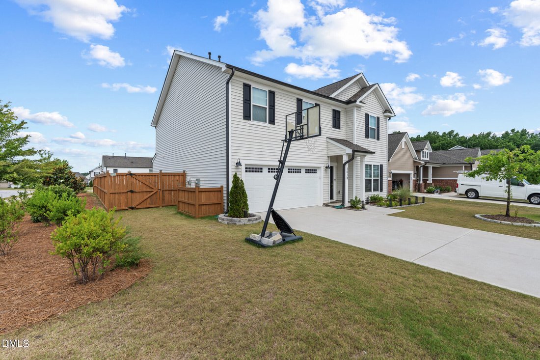 House in Fuquay Varina, North Carolina, United States 3 - 18149273