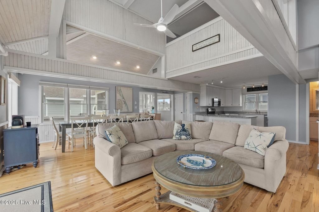House in Corolla, North Carolina, United States 5 - 18151428