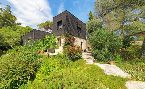House in Camplanier, Nimes, France 1