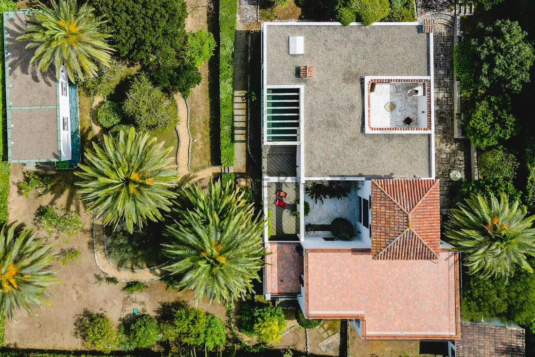 Villa in Pietrosella, Corsica, France 1 - 15489632