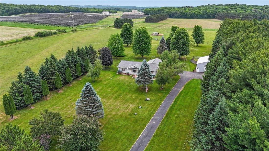 House in Portage, Wisconsin, United States 2 - 18145193