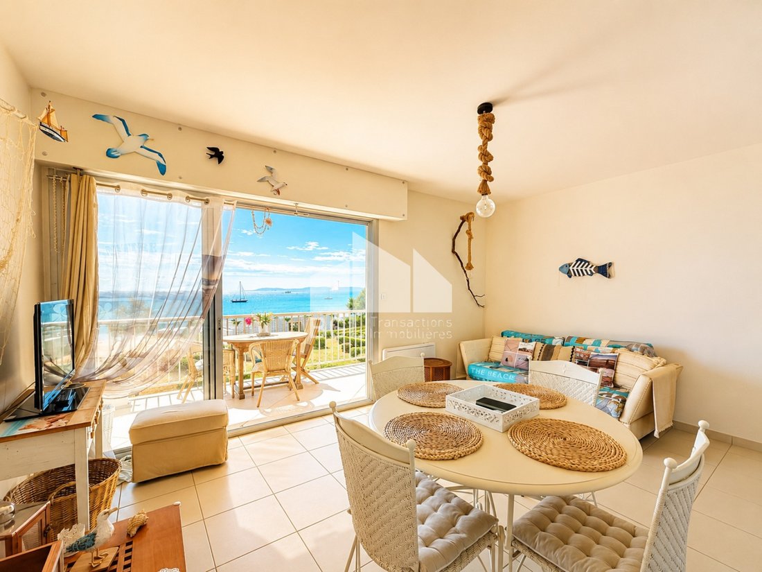 Apartment in Le Lavandou, Provence-Alpes-Côte d'Azur, France 3 - 18146159