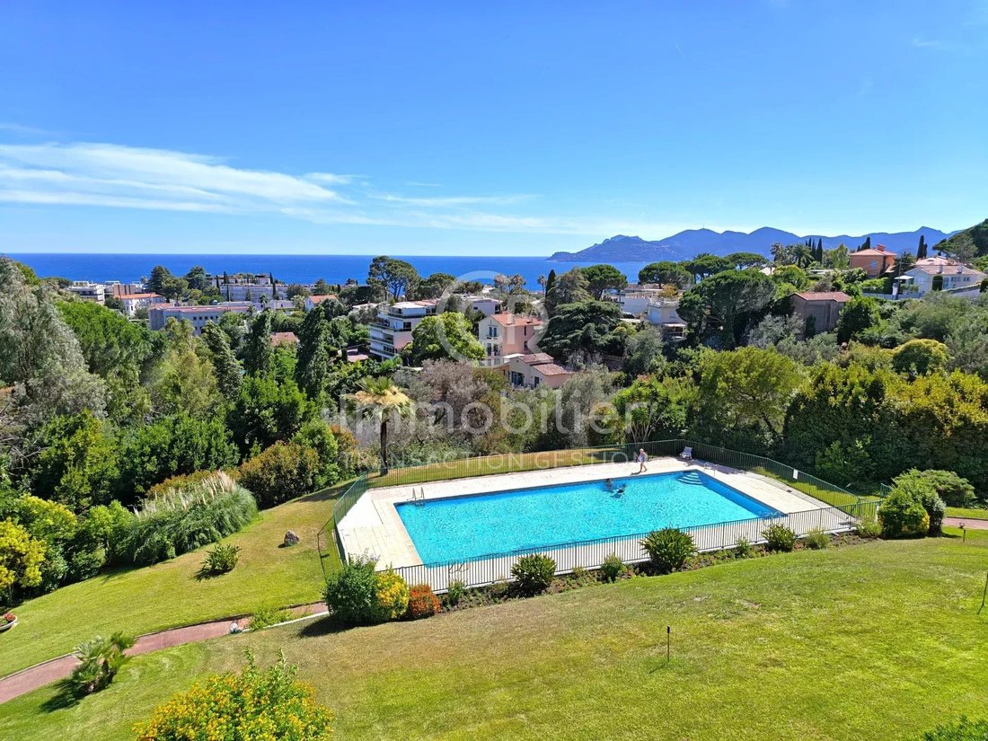 Apartment in Croix des Gardes, Cannes, France 4 - 18146596