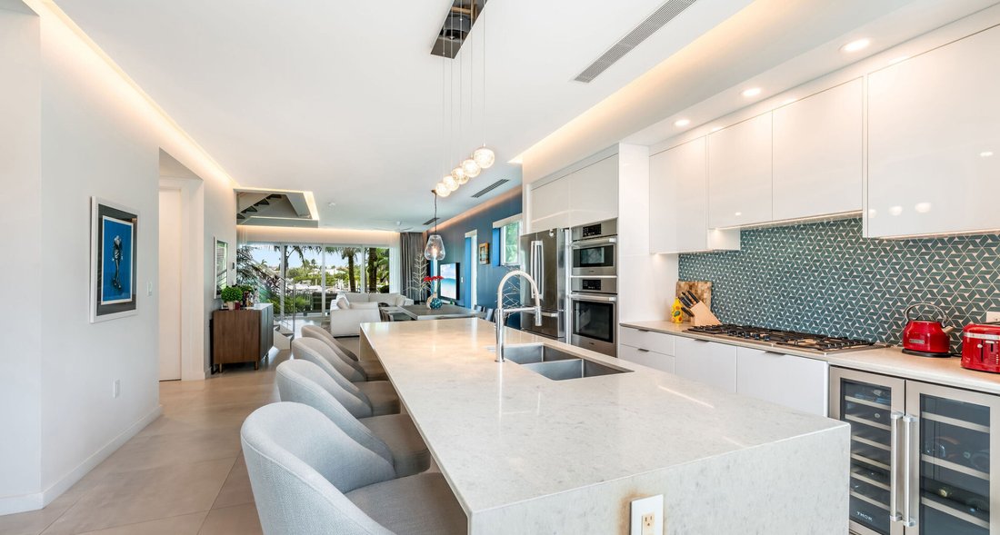 Apartment in West Bay, West Bay, Cayman Islands 2 - 18148199