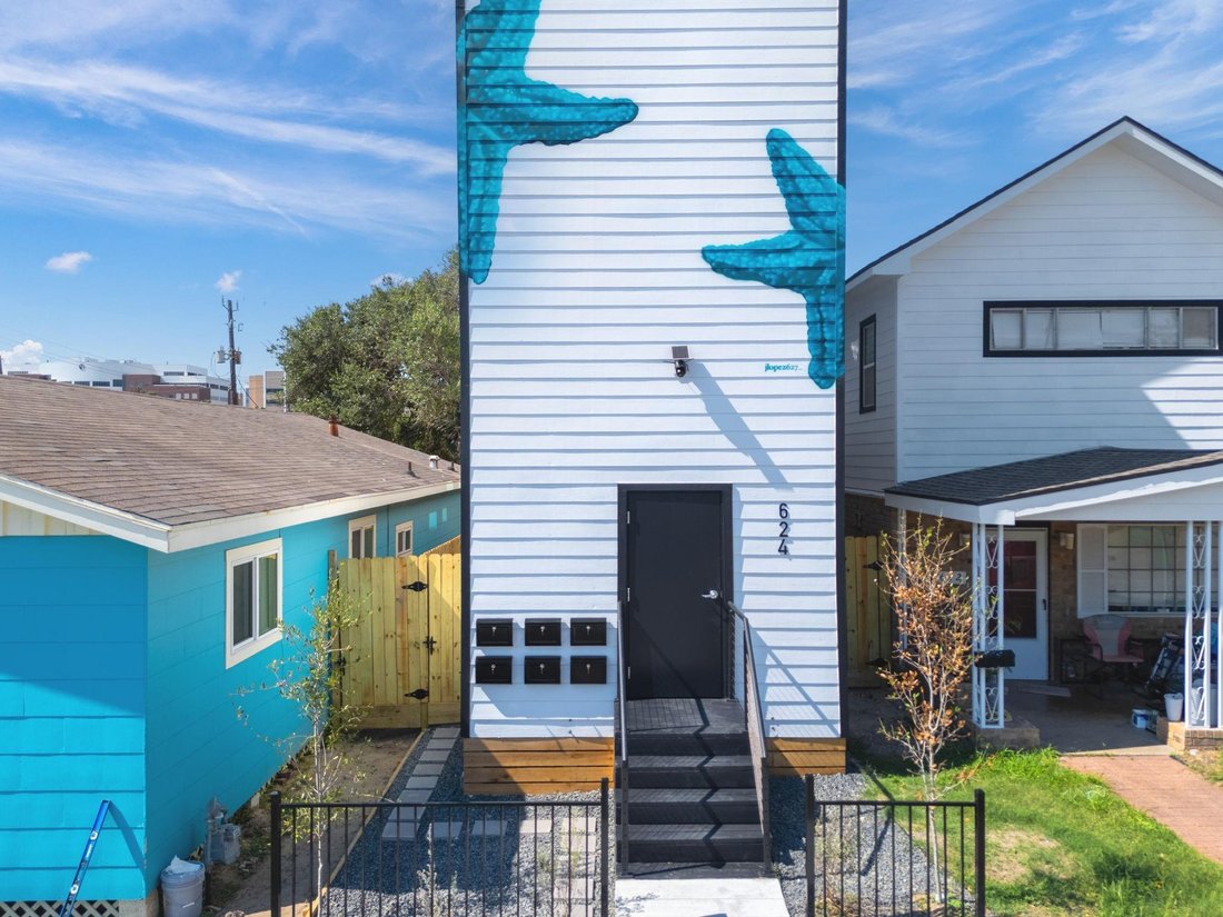 Galveston, Texas, United States 1 - 18145330