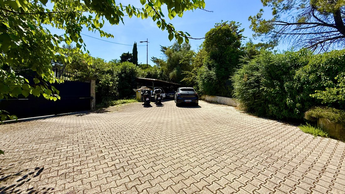 House in Mougins, Provence-Alpes-Côte d'Azur, France 3 - 18146023