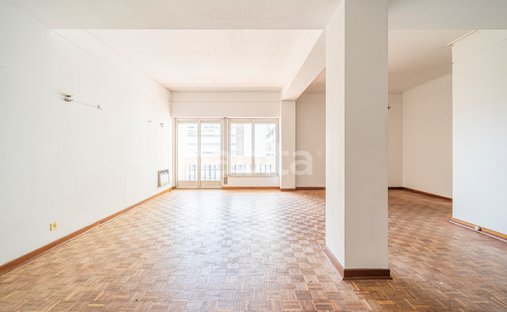 Apartment in Alvalade, Lisbon, Portugal 1