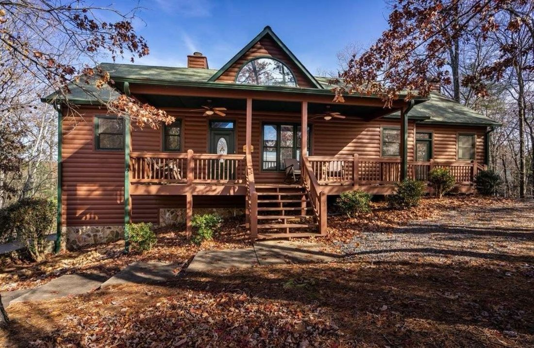 Co Op in Ellijay, Georgia, United States 3 - 18144734