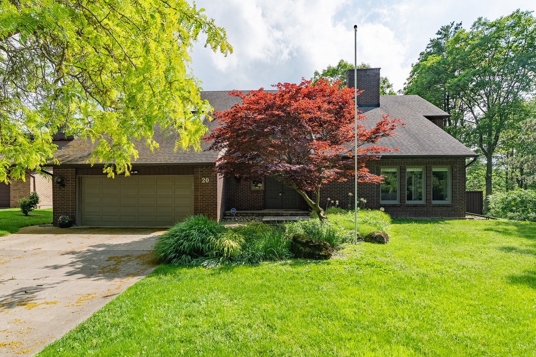 House in Hamilton, Ontario, Canada 1 - 17720553