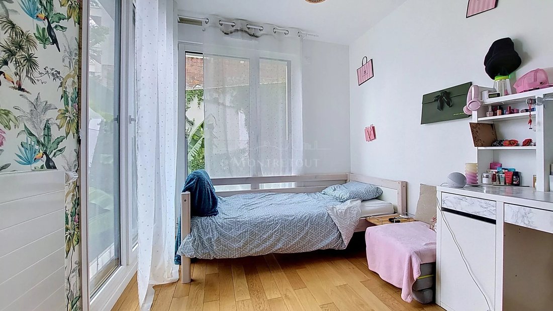 Apartment in Saint-Cloud, Ile-de-France, France 3 - 18146628