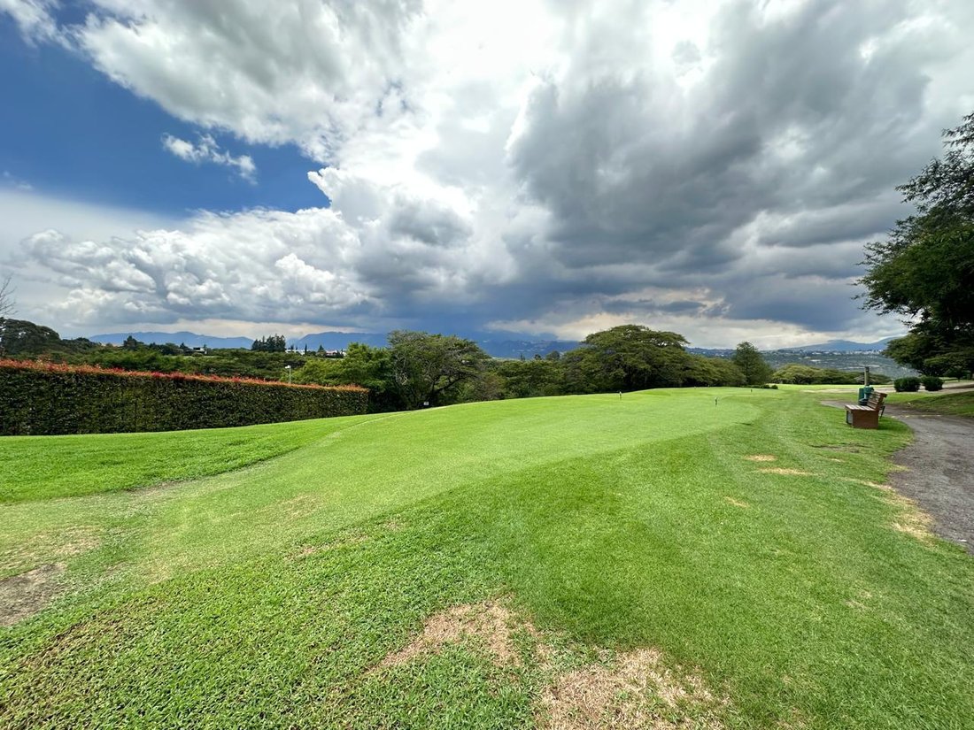 Land in Quito, Pichincha, Ecuador 2 - 18150261
