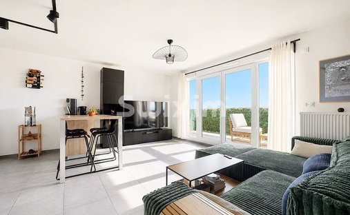 Apartment in Cessy, Auvergne-Rhône-Alpes, France 1