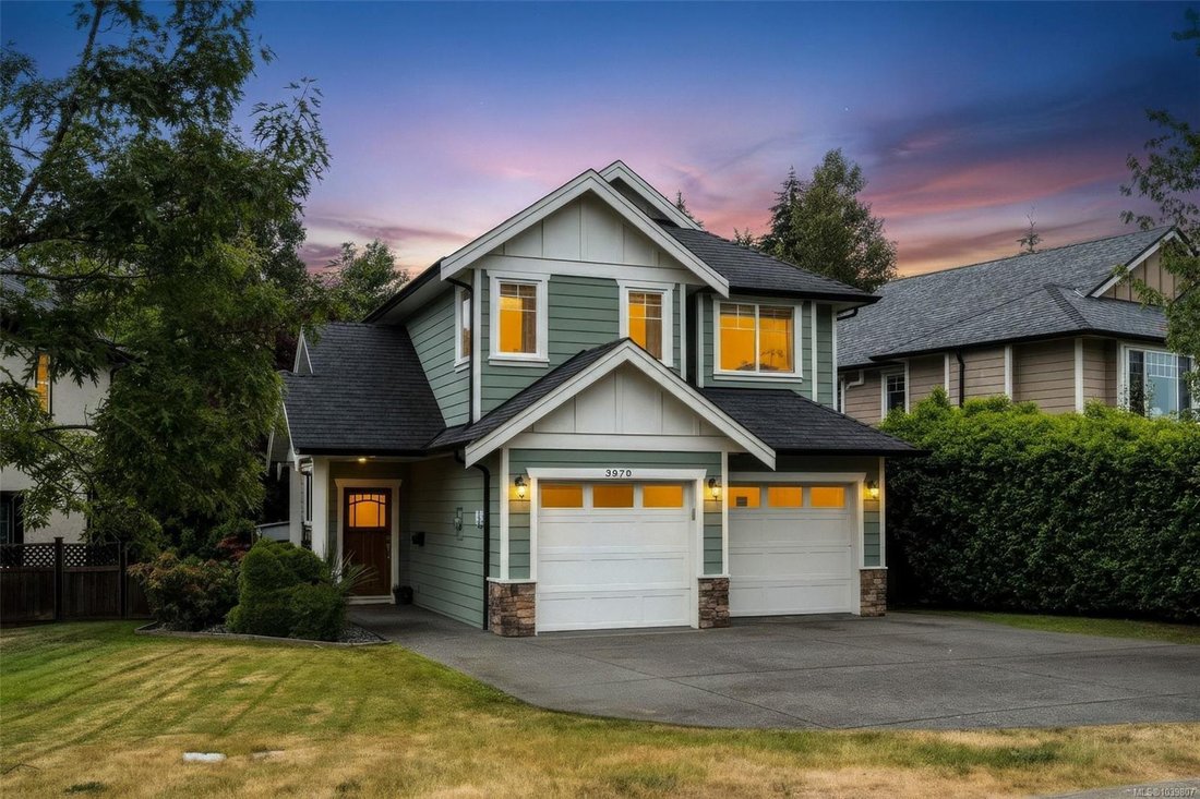 House in Saanich, British Columbia, Canada 1 - 18149680
